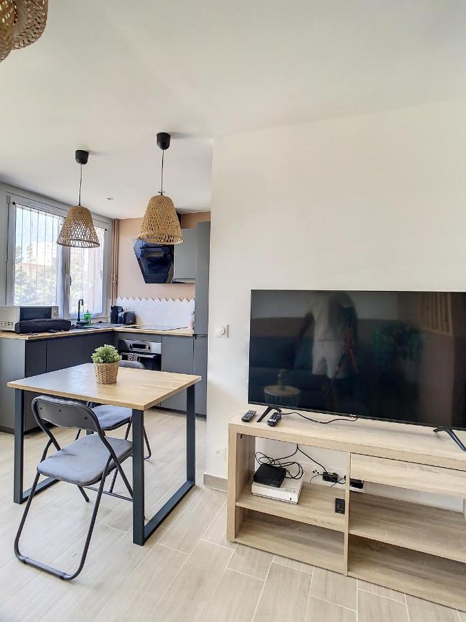 Appart Cosy Proche Paris Gare Orly Tram Wifi 4Pers Apartment Choisy-le-Roi Bagian luar foto